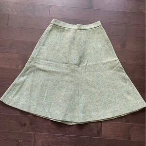 Vintage 1960s Midi Green Textured Tweed Skirt Women’s XS or S